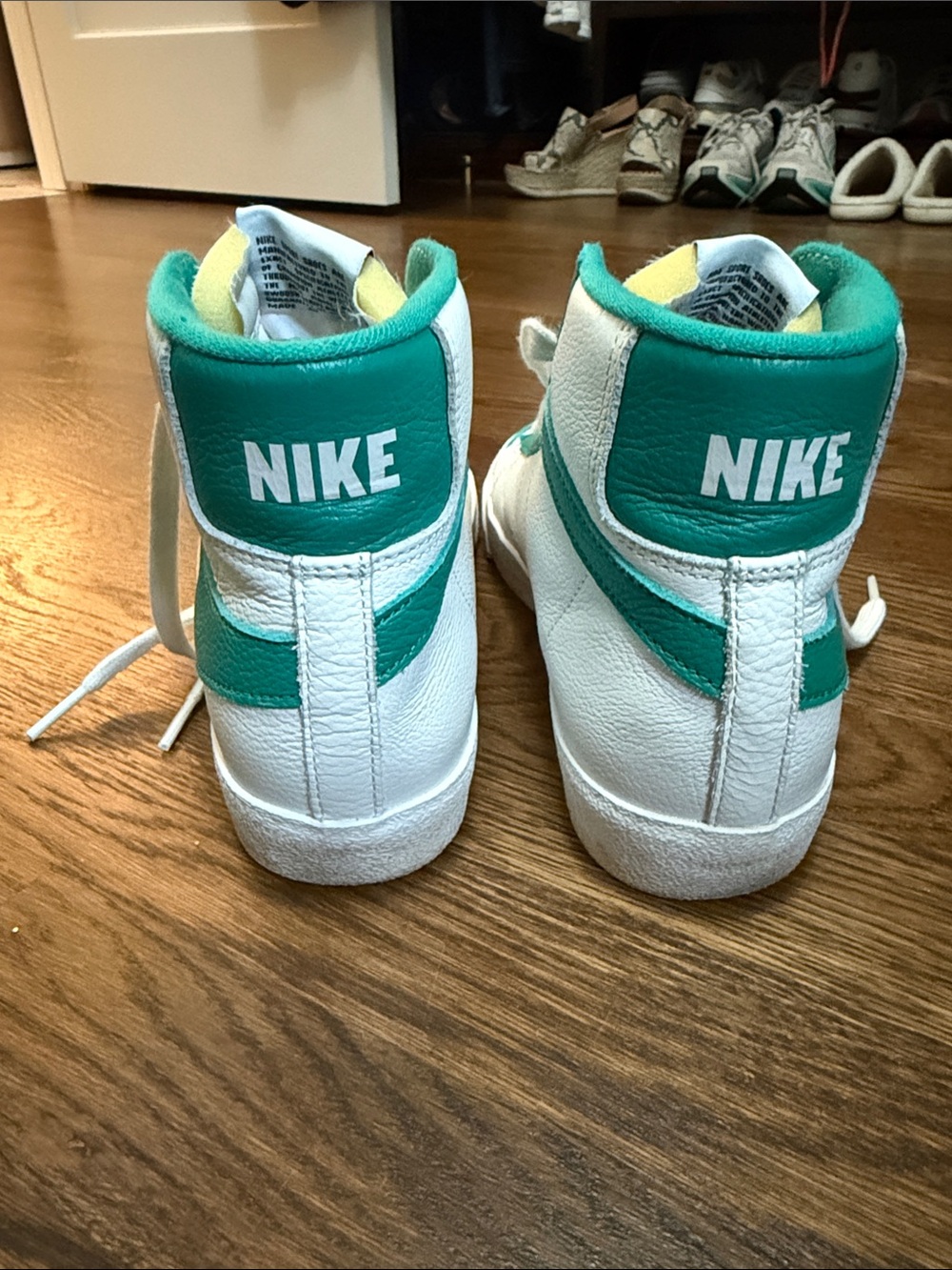 Nike Blazer Mid White Green High-Top Sneakers - Picture 4 of 5